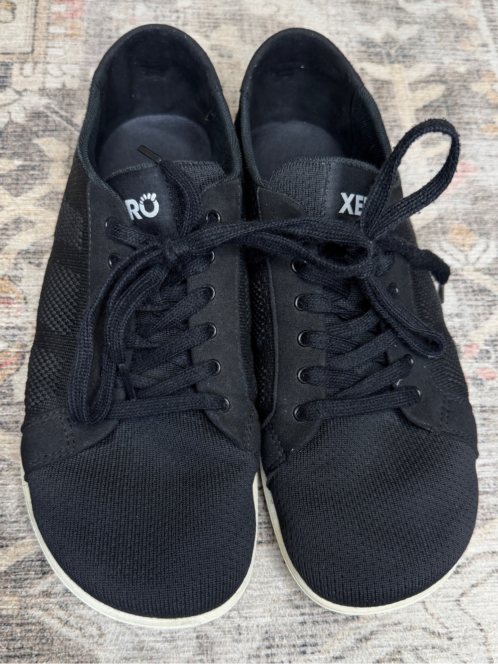 Men's Xero Black Lightweight Casual Sneakers
